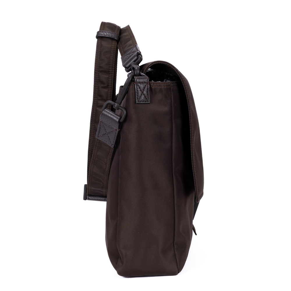 Fendi Men's Messenger - Picture 4 of 12